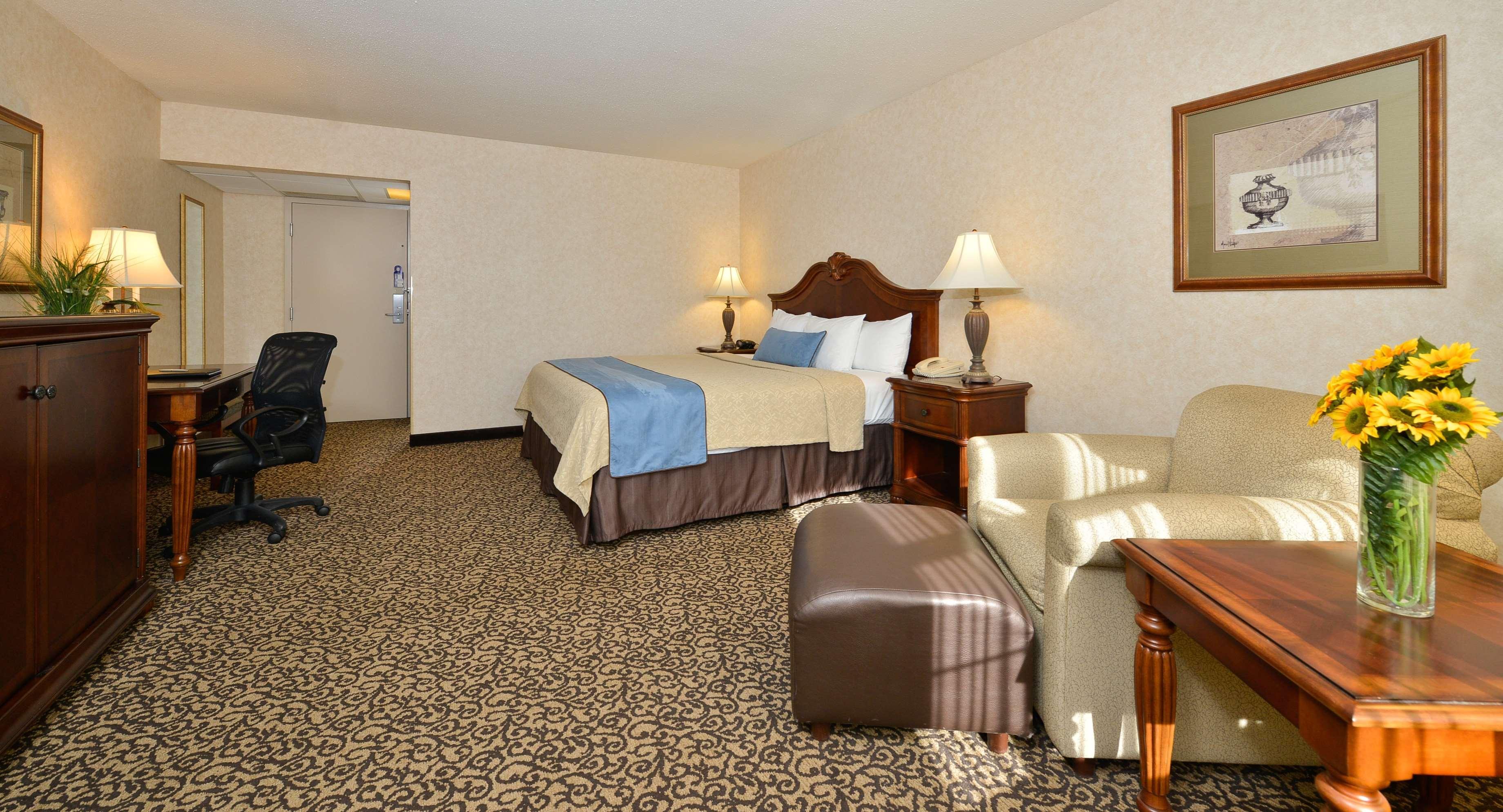 Best Western Plus Steeplegate Inn Davenport Luaran gambar