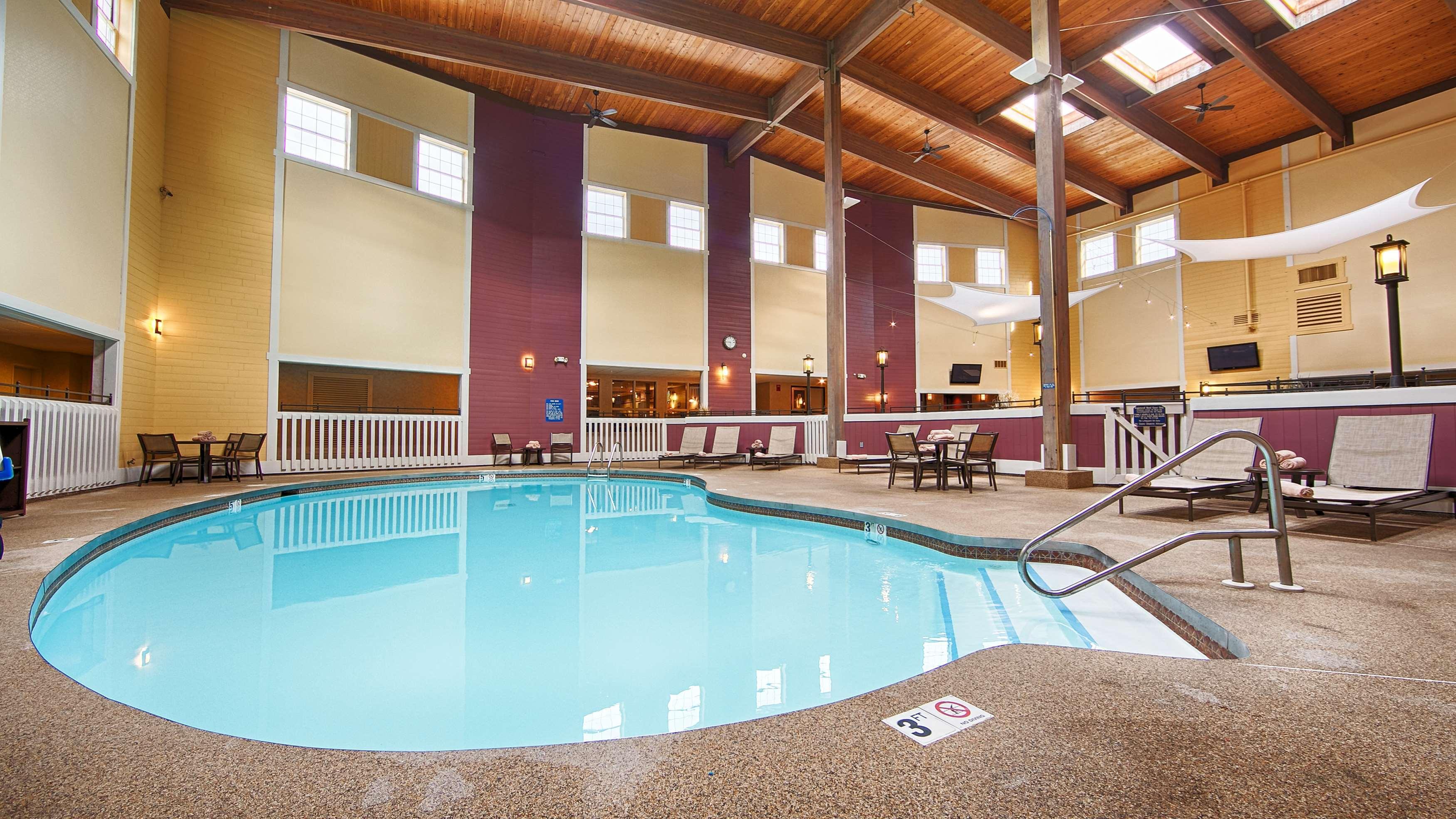 Best Western Plus Steeplegate Inn Davenport Luaran gambar