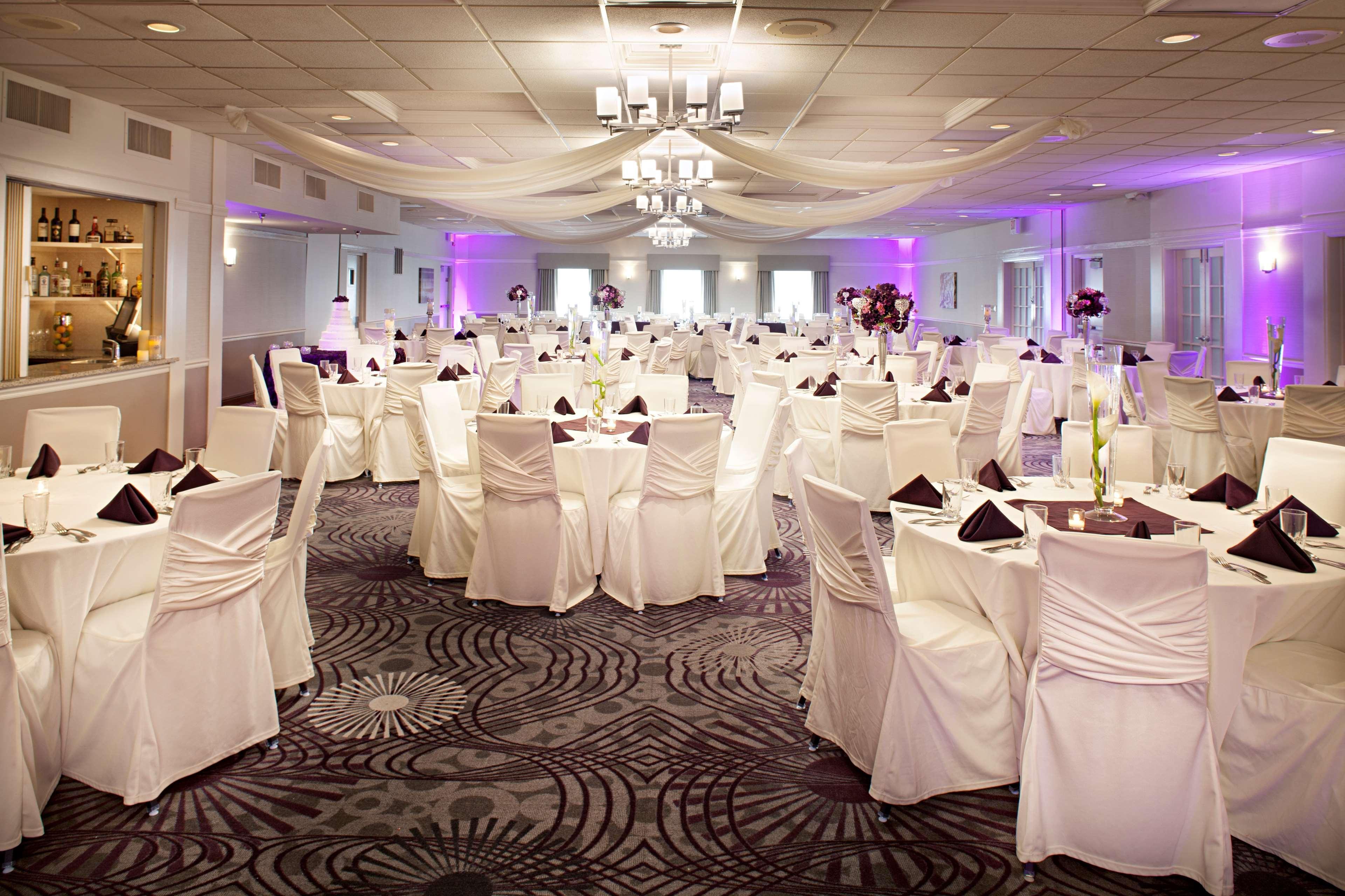 Best Western Plus Steeplegate Inn Davenport Luaran gambar