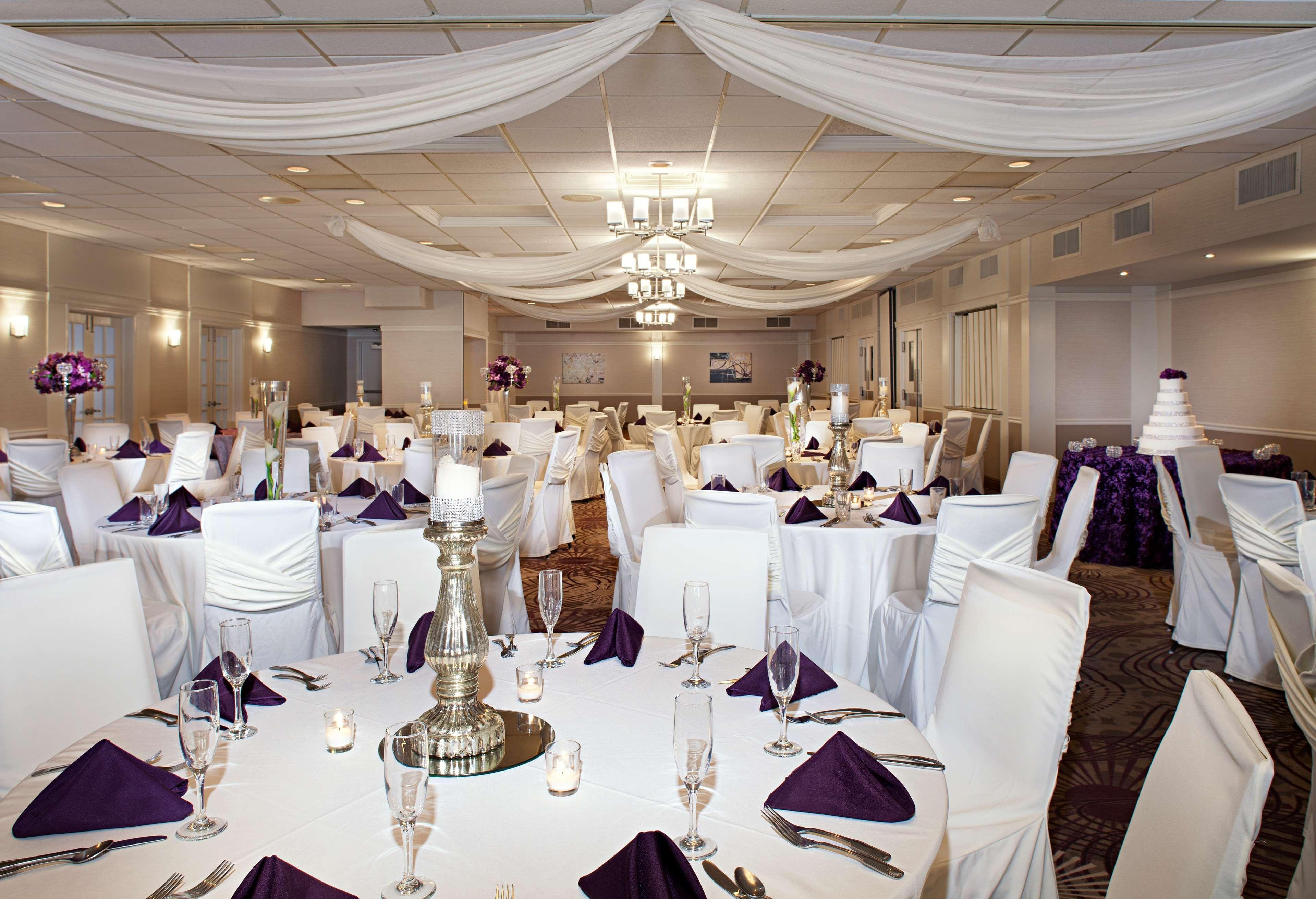 Best Western Plus Steeplegate Inn Davenport Luaran gambar