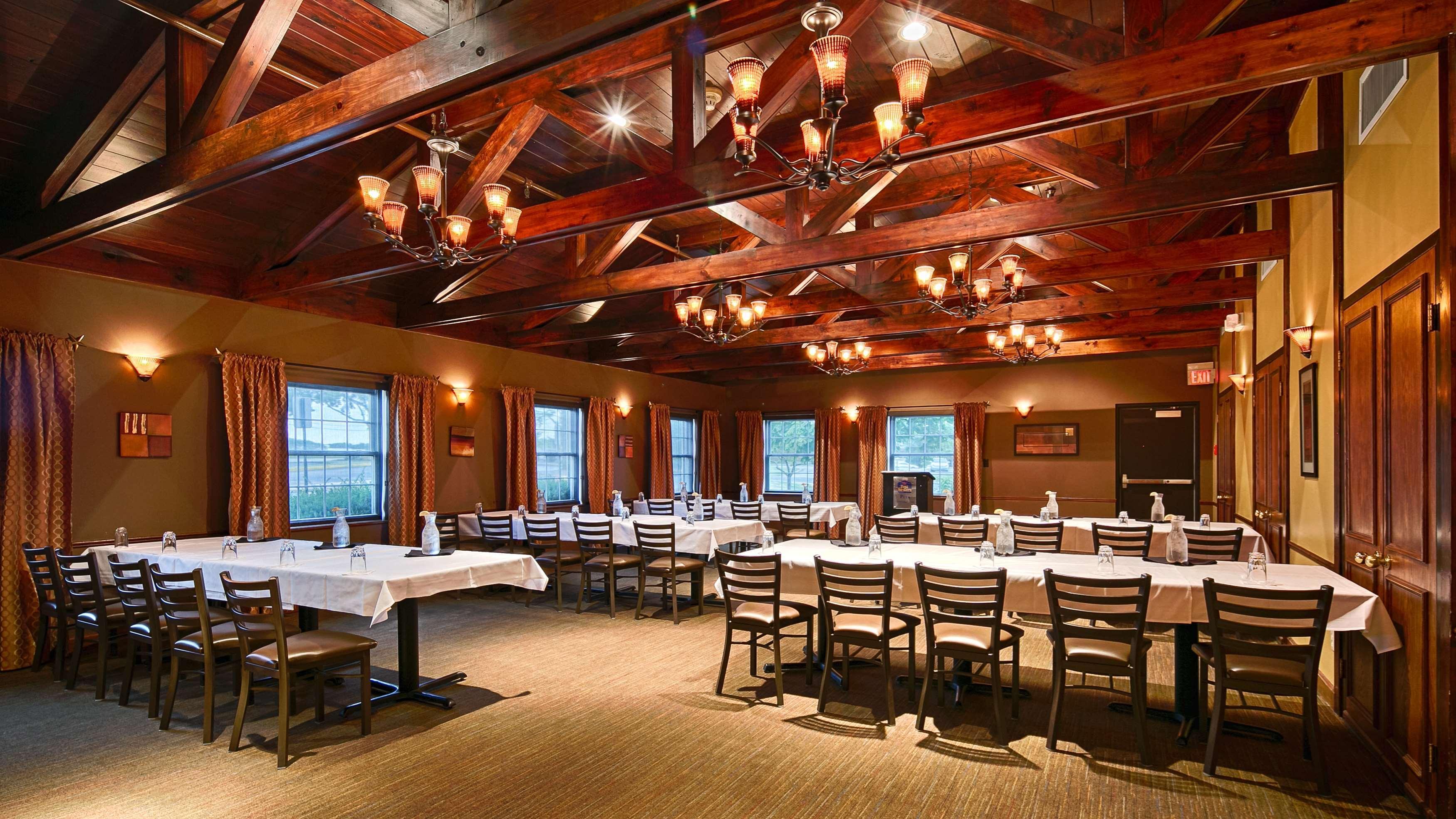 Best Western Plus Steeplegate Inn Davenport Luaran gambar