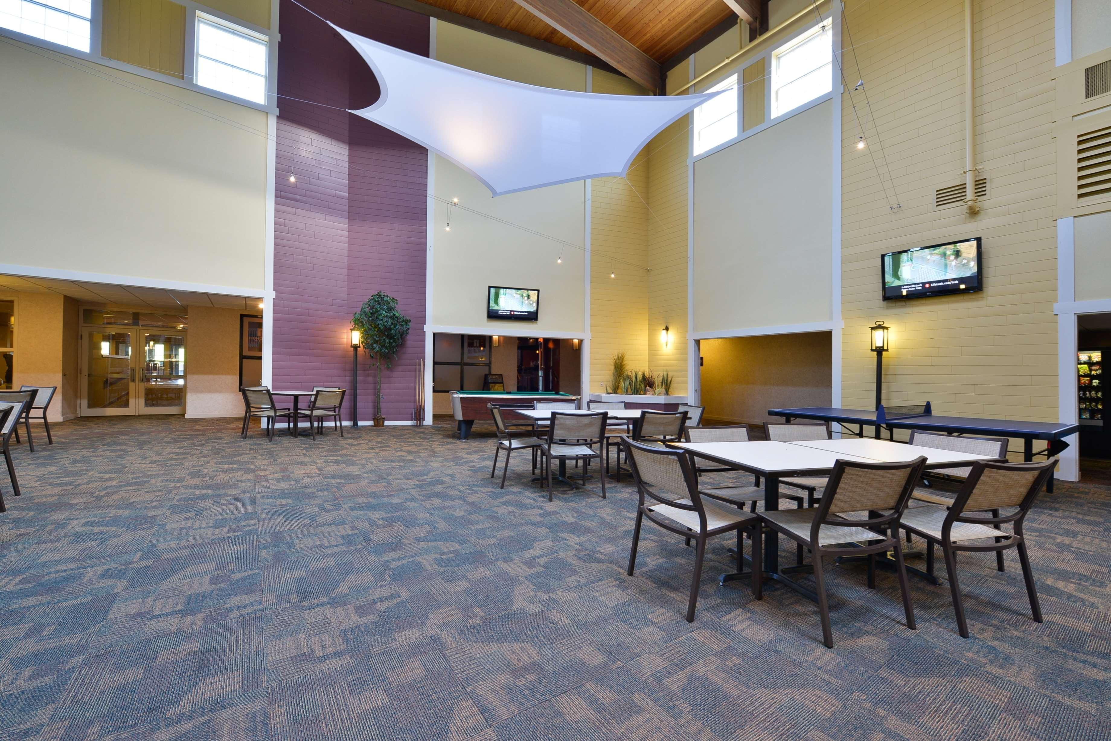 Best Western Plus Steeplegate Inn Davenport Luaran gambar