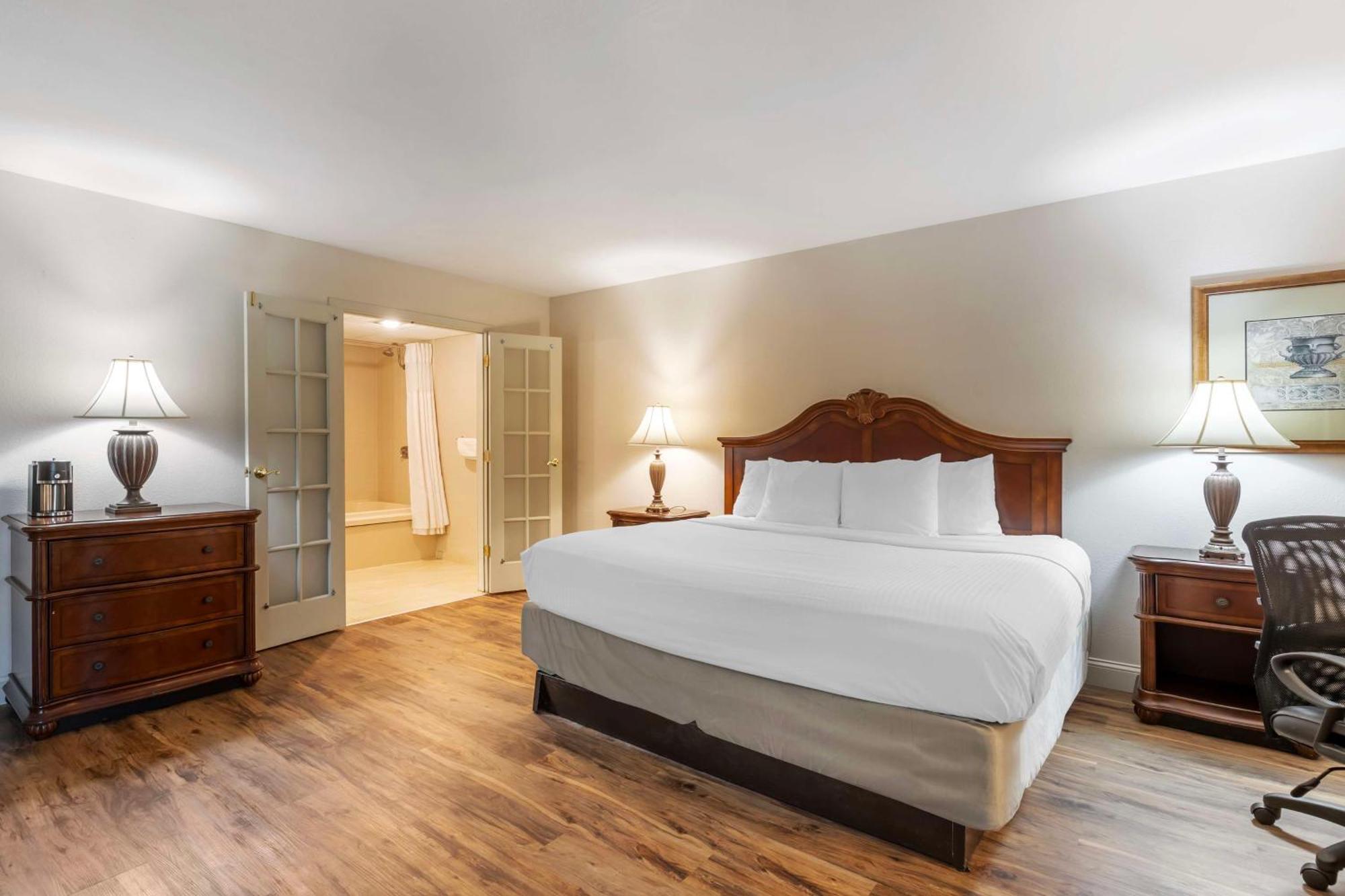 Best Western Plus Steeplegate Inn Davenport Luaran gambar