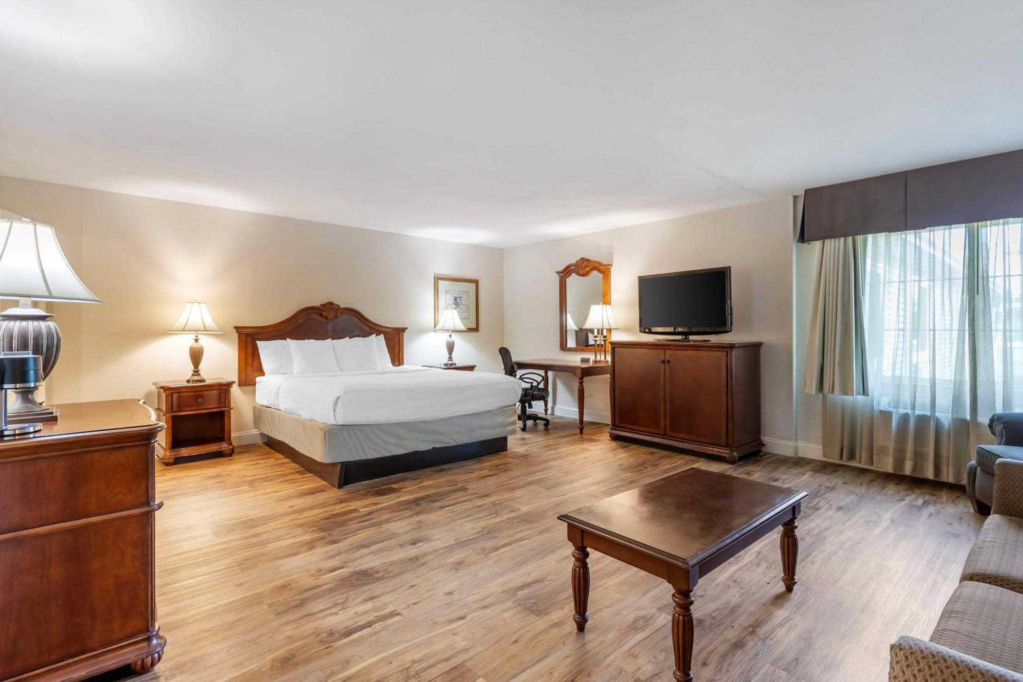 Best Western Plus Steeplegate Inn Davenport Luaran gambar