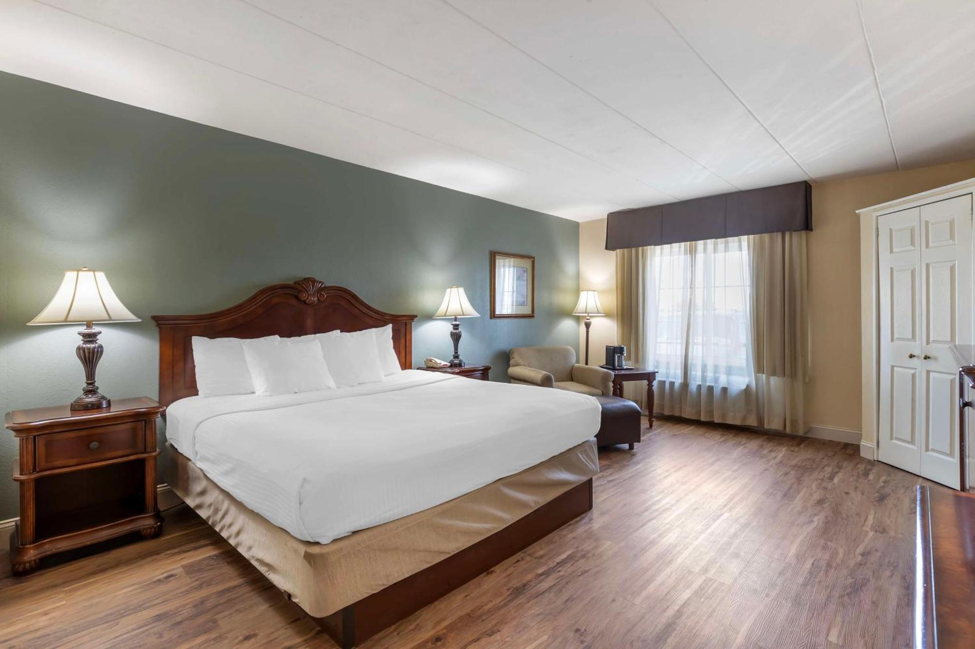 Best Western Plus Steeplegate Inn Davenport Luaran gambar