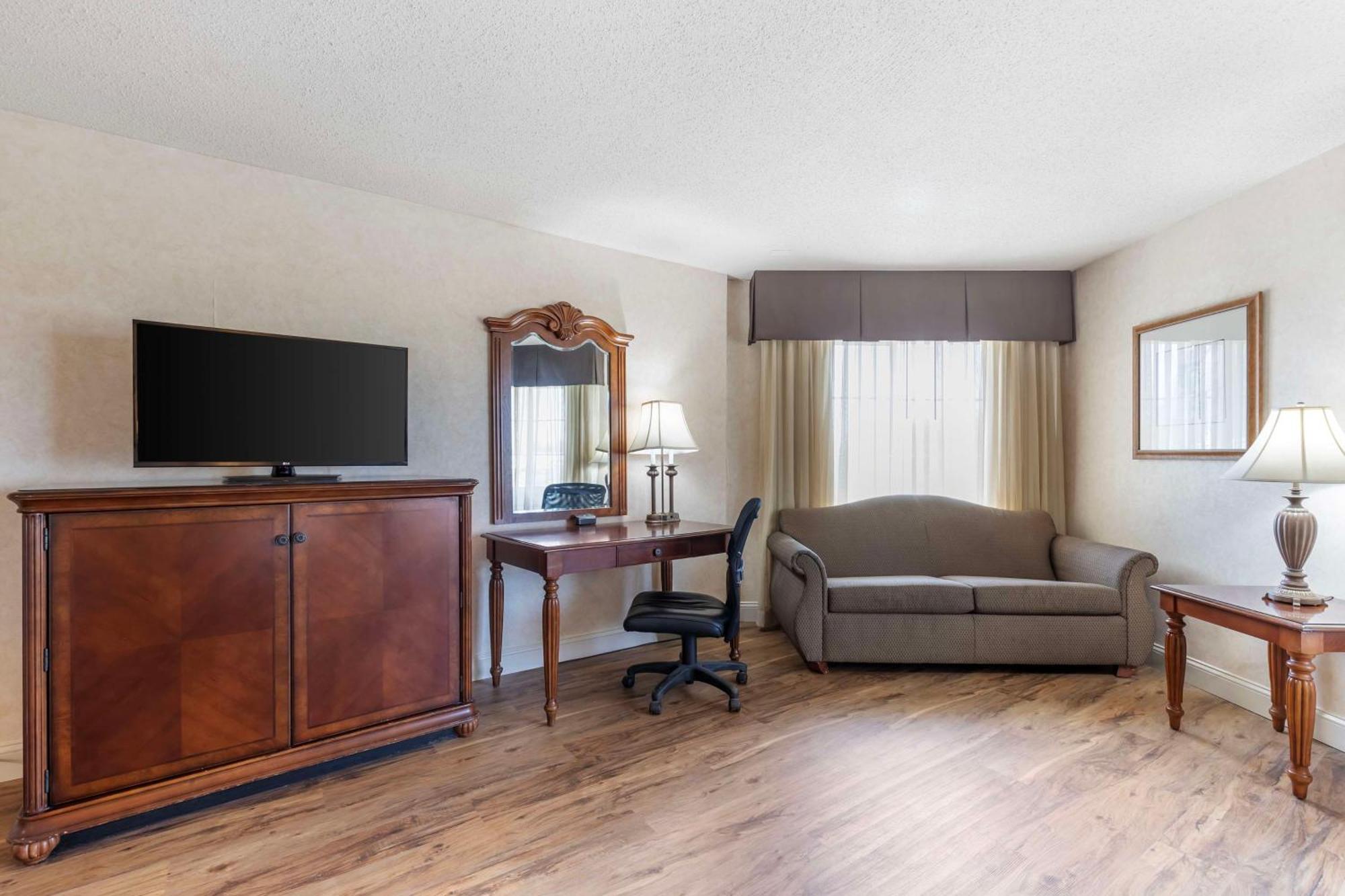 Best Western Plus Steeplegate Inn Davenport Luaran gambar