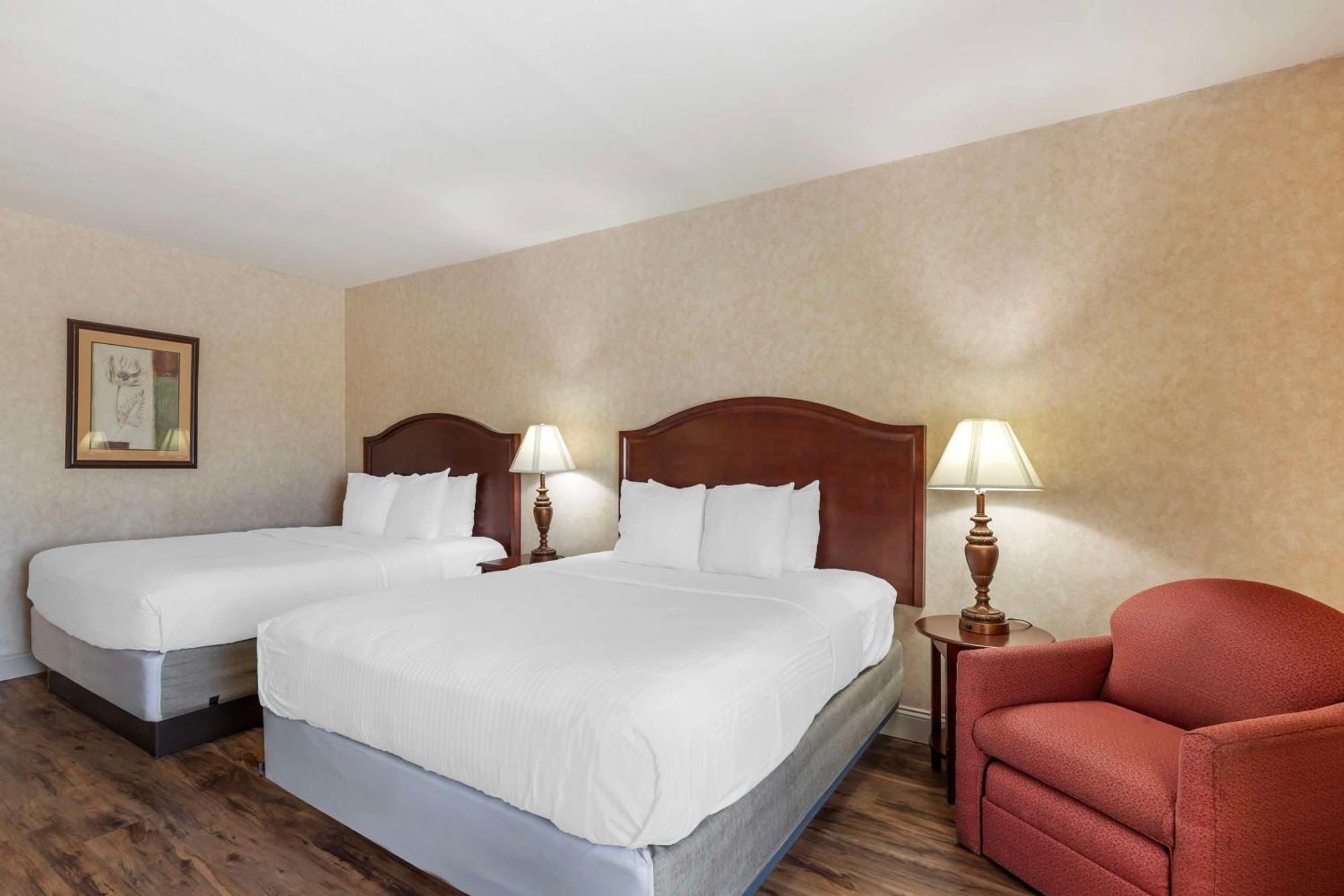 Best Western Plus Steeplegate Inn Davenport Luaran gambar