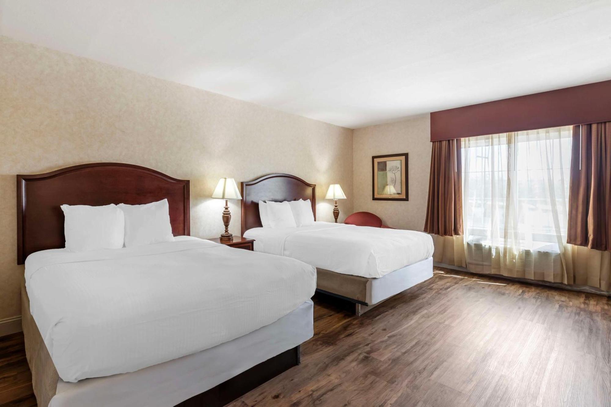 Best Western Plus Steeplegate Inn Davenport Luaran gambar