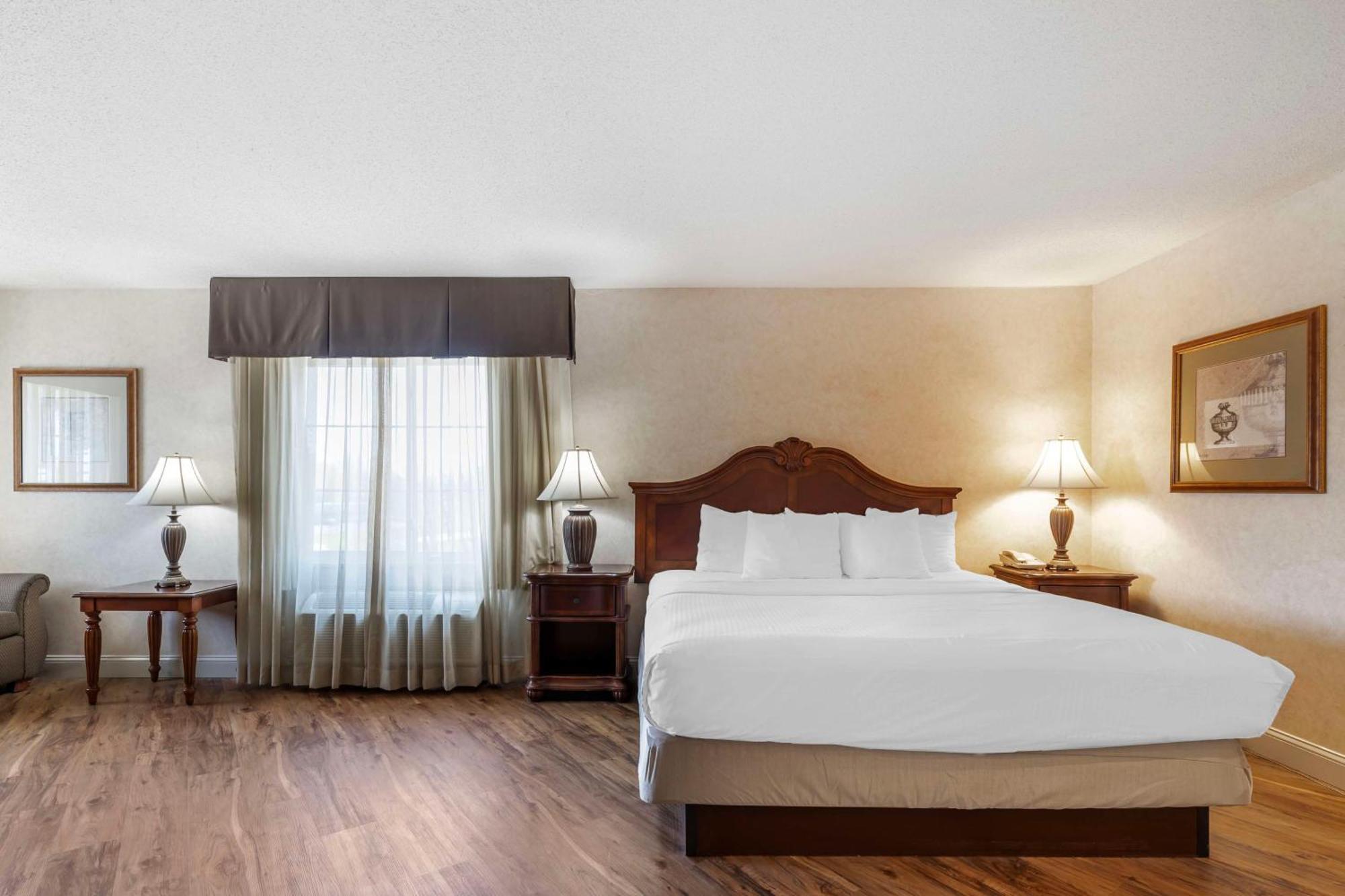 Best Western Plus Steeplegate Inn Davenport Luaran gambar