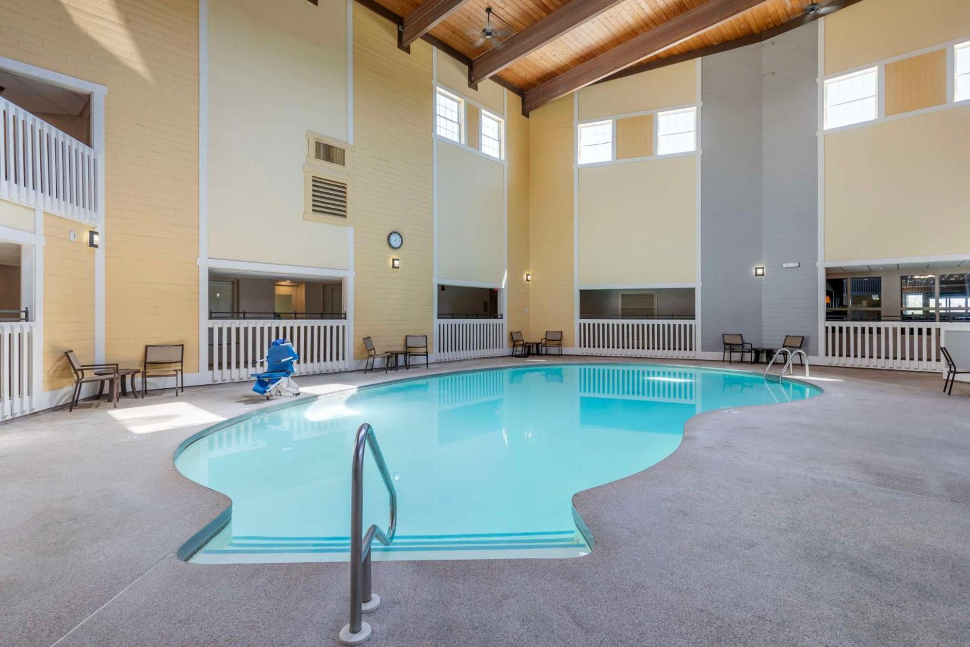Best Western Plus Steeplegate Inn Davenport Luaran gambar
