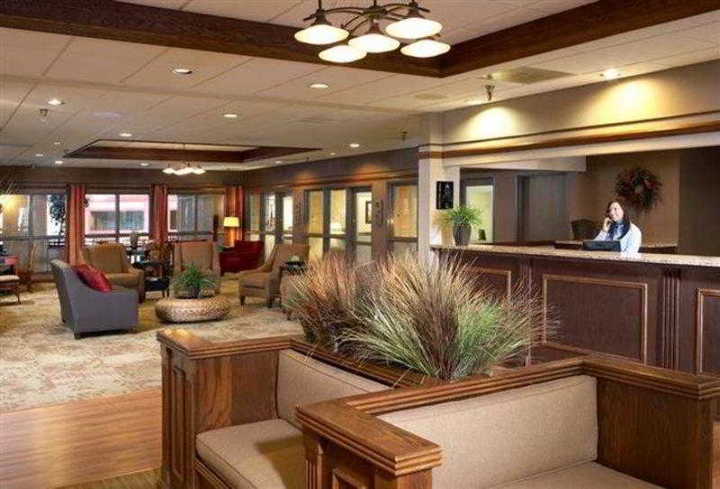 Best Western Plus Steeplegate Inn Davenport Dalaman gambar
